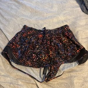Lulumeon shorts